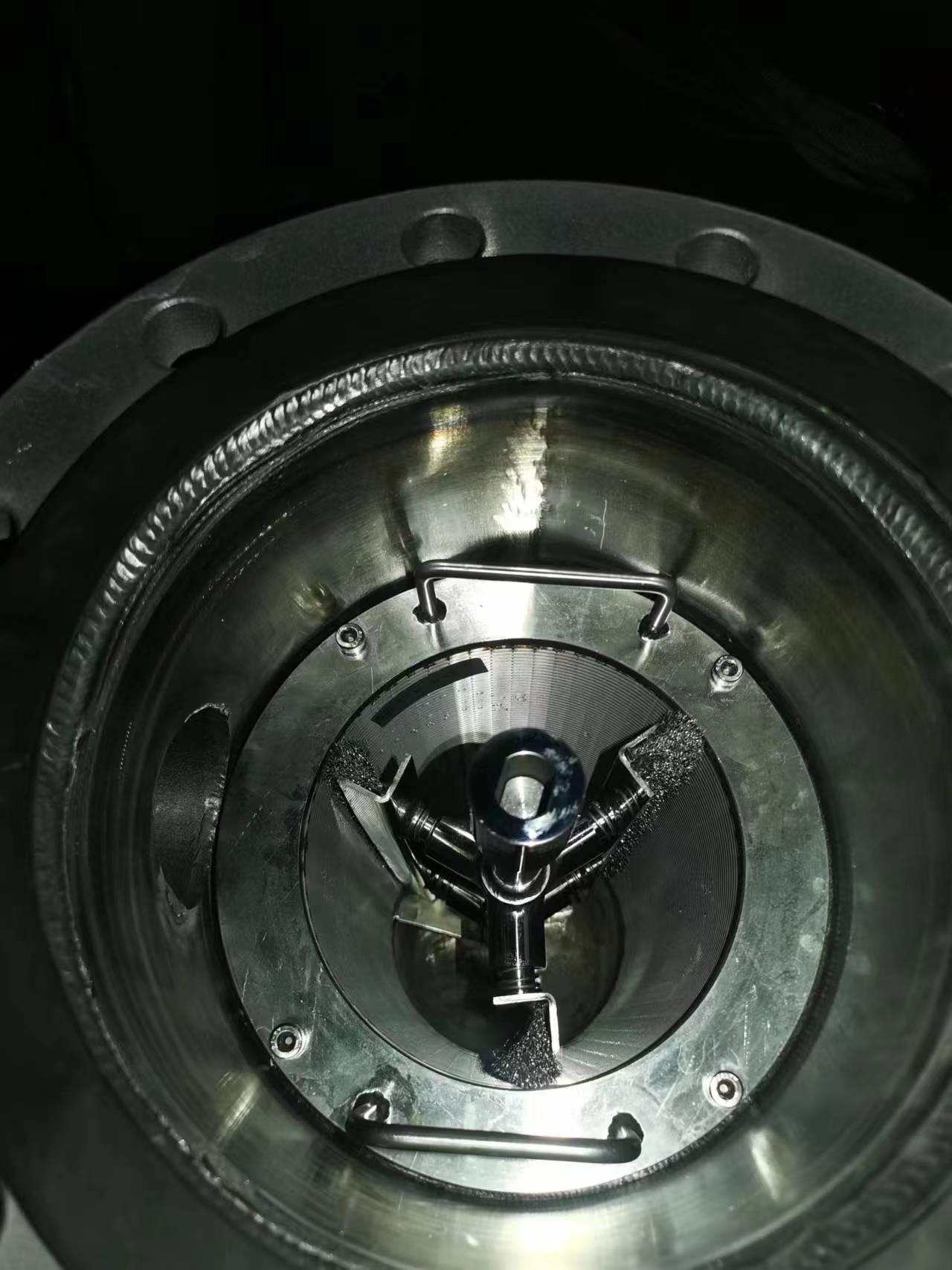 刮刀自清洗过滤器